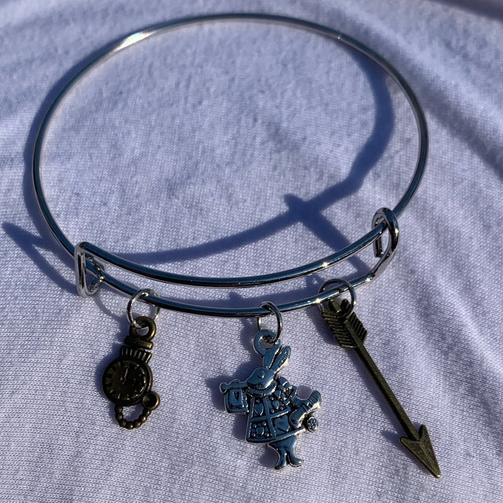 Brand New! Handmade! Adjustable Charm Bangle Bracelet! - Picture 4 of 4